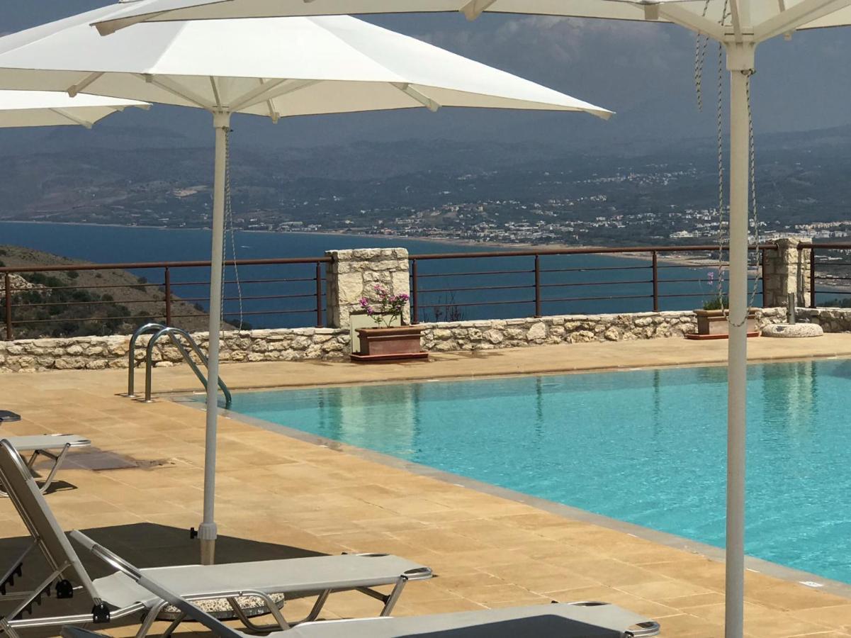 Arbutus - Relaxing Apartment With Fantastic Views Джорджополис Екстериор снимка