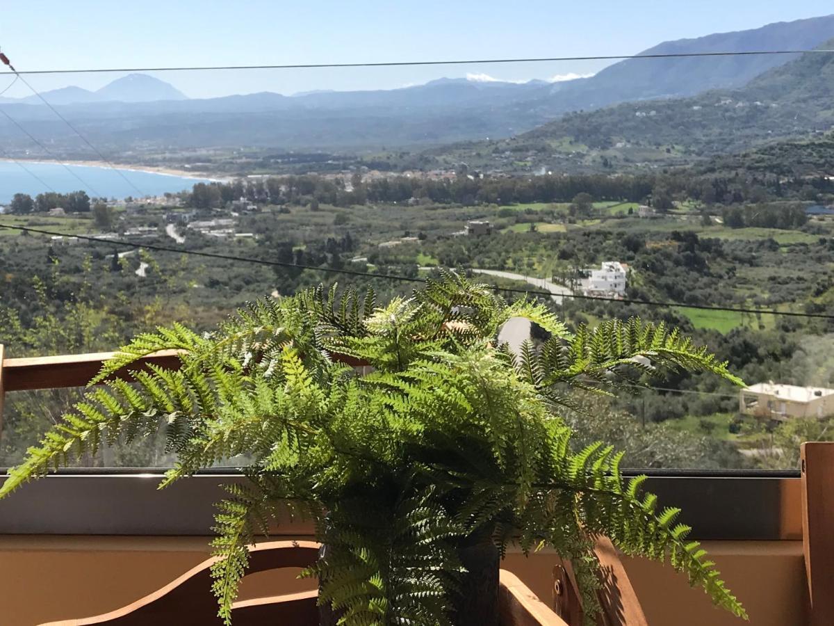 Arbutus - Relaxing Apartment With Fantastic Views Джорджополис Екстериор снимка