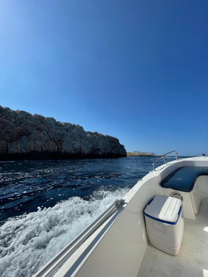 Arbutus - Relaxing Apartment With Fantastic Views Джорджополис Екстериор снимка